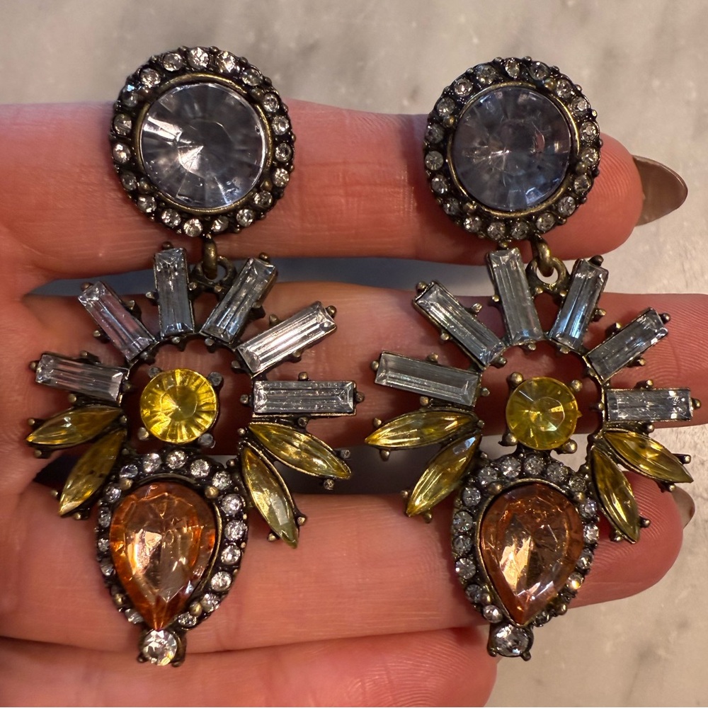 Elegant Crystal Drop Earrings